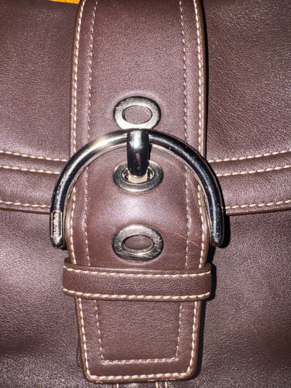 Vintage 1980s Coach Leather Shoulder Bag | Brown | Classic NYC Style - Picture 6 of 8